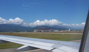 Bandara Minangkabau dari pesawat